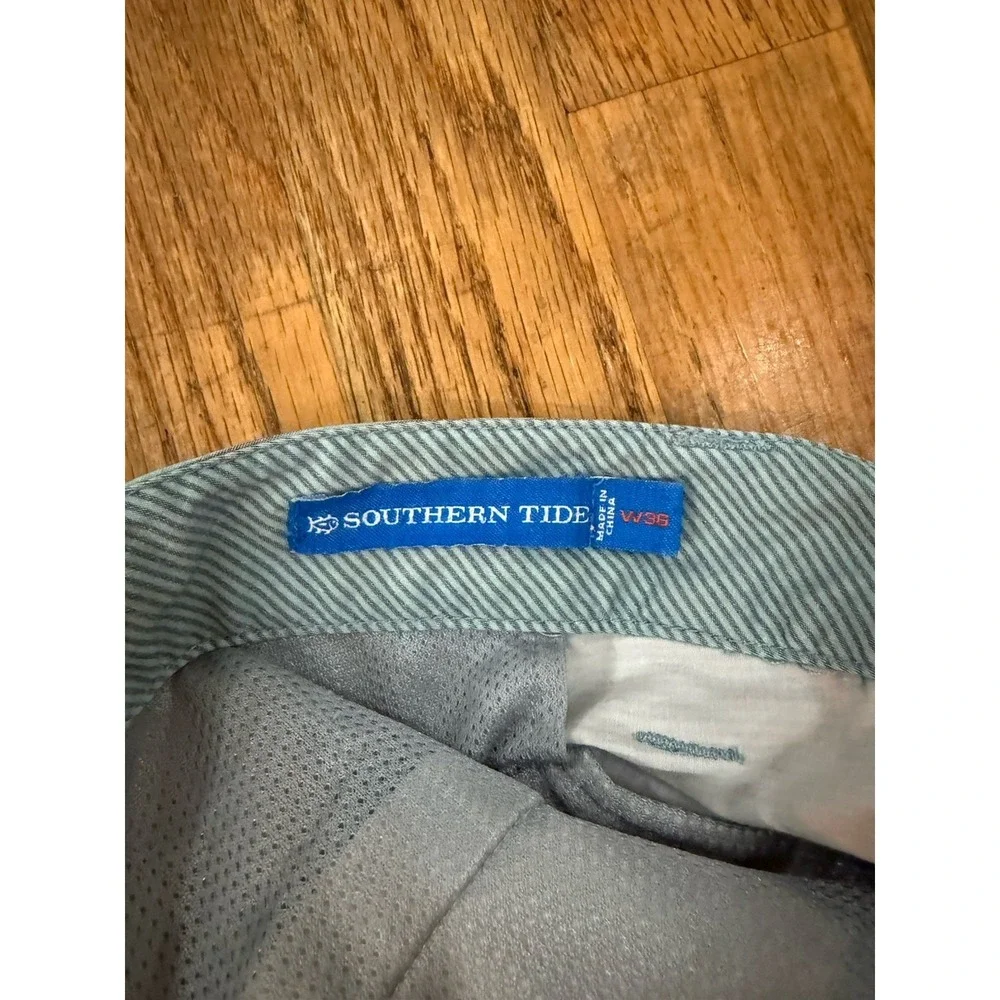 Southern Tide Men's 36 T3 Golf Shorts Blue Stripe  Flat Front Stretch 9